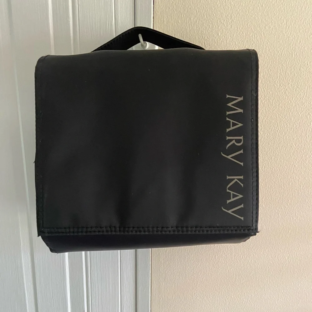 Mary Kay Roll Up Travel Bride to Be Makeup Bag‎